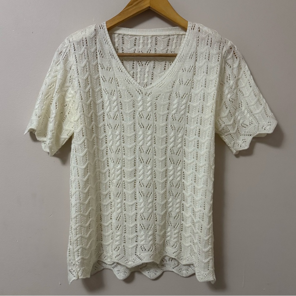 (S) cream white open knit crochet v neck short sleeve blouse